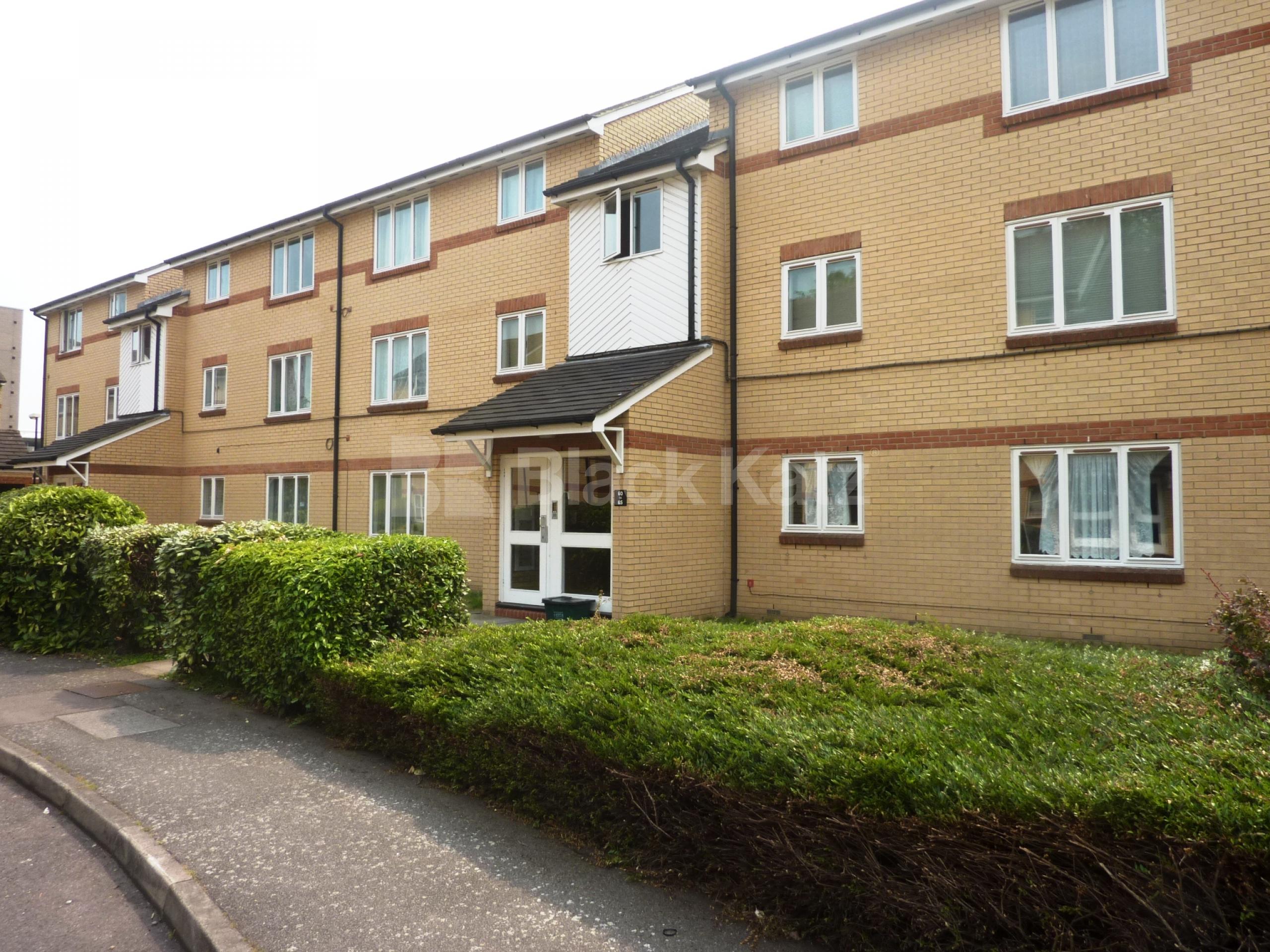 			3 MINUTES TO TUBE!, 1 Bedroom, 1 bath, 1 reception Flat			 Heddington Grove, CALEDONIAN ROAD N7